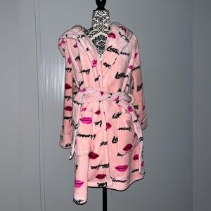 Betsey Johnson robe